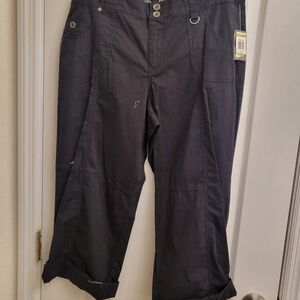Style & Co. Women's Black Cargo  Capri Pants New